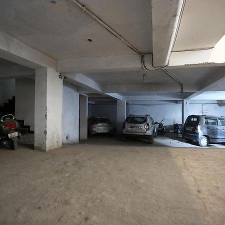 Hotel Square Stay Нью-Дели Экстерьер фото