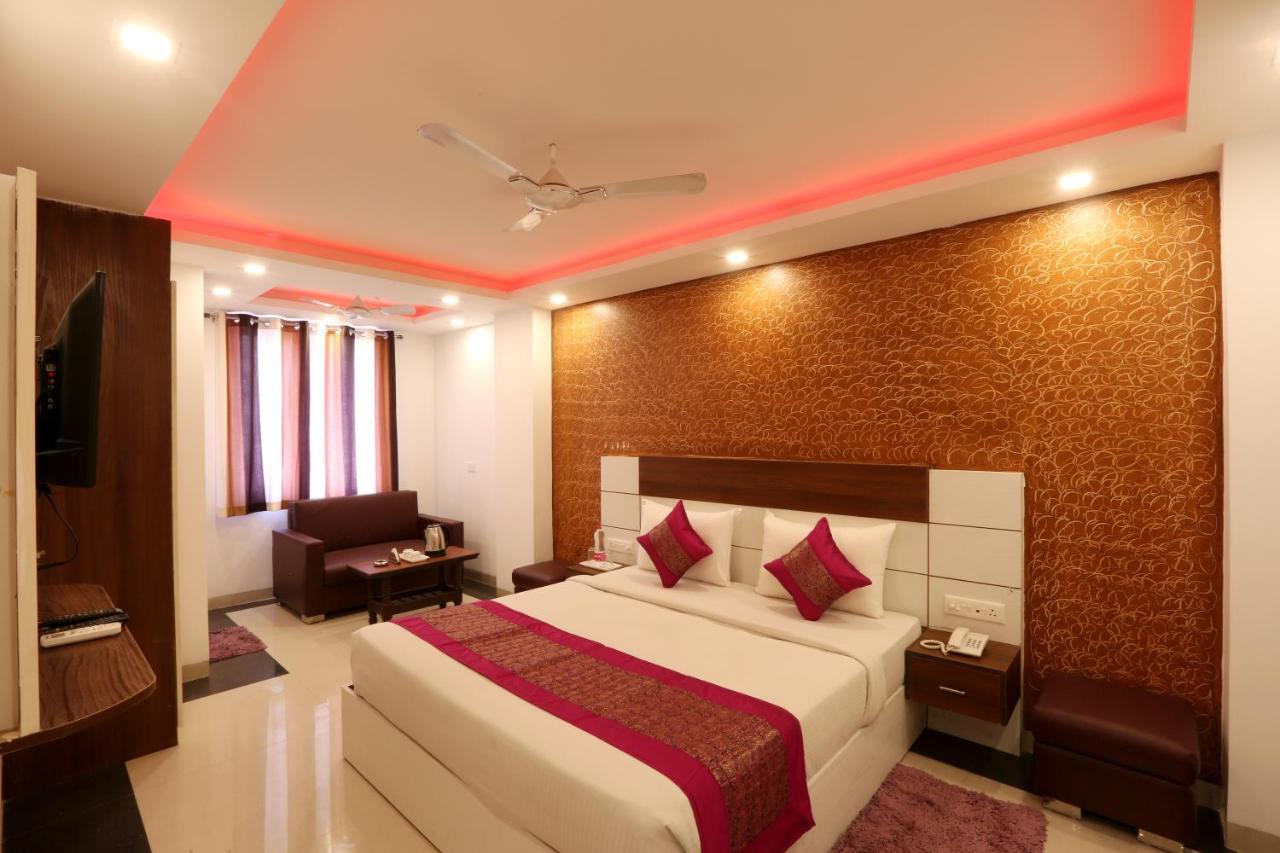Hotel Square Stay Нью-Дели Экстерьер фото