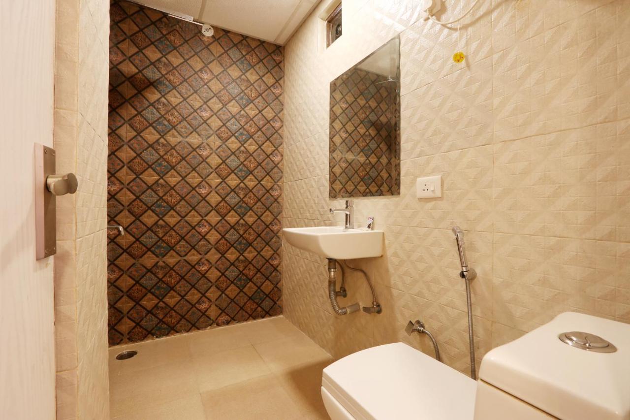Hotel Square Stay Нью-Дели Экстерьер фото