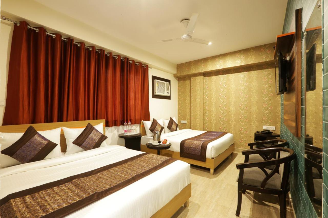 Hotel Square Stay Нью-Дели Экстерьер фото
